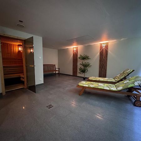 Sw Apartamenty Czarna Gora Sienna  Exterior photo