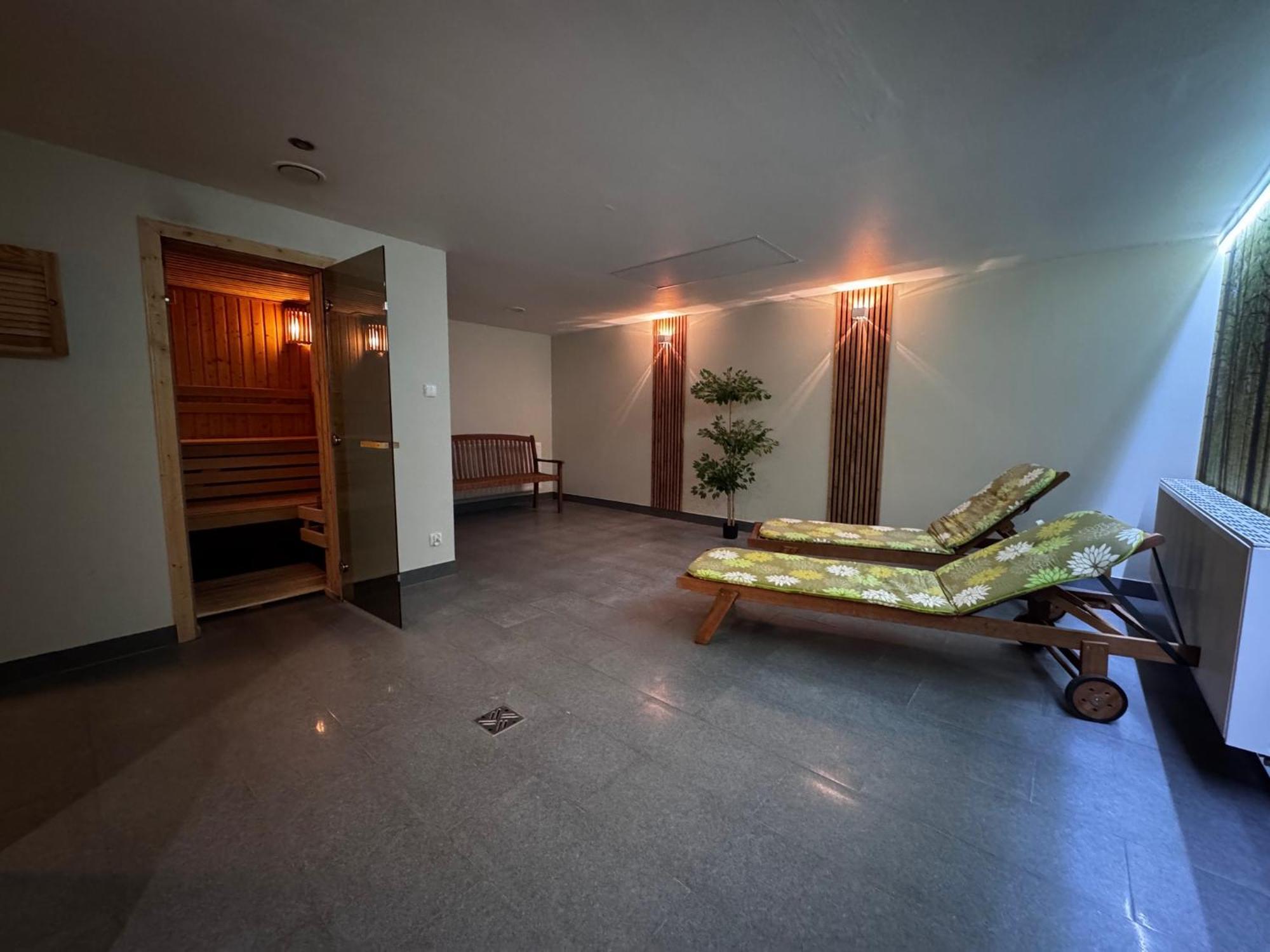 Sw Apartamenty Czarna Gora Sienna  Exterior photo